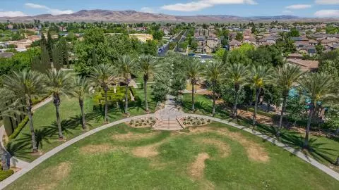 View/Area - 1502 N Reunion Way, Clovis, CA 93619 photo 4 of 9