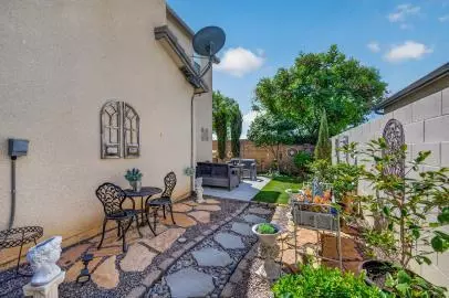 Exterior - 1502 N Reunion Way, Clovis, CA 93619 photo 4 of 10