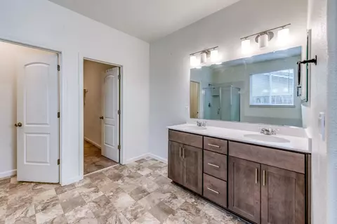 Entry Way - 1469 Rinconada Dr, Madera, CA 93637 photo 1 of 4