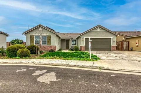 Exterior - 1469 Rinconada Dr, Madera, CA 93637 photo 2 of 5