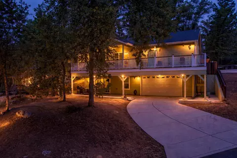 48441 Woodbend Ct, Oakhurst, CA 93644