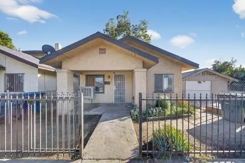 2522 E Grant Ave, Fresno, CA 93701