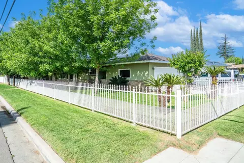 2708 N Maple Ave, Fresno, CA 93703