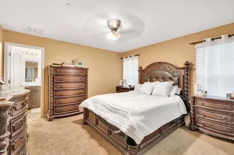 Bedroom - 1418 Mandarin St, Madera, CA 93638 photo 2 of 5