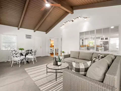 Exterior - 5731 E Copper Ave, Clovis, CA 93619 photo 8 of 17