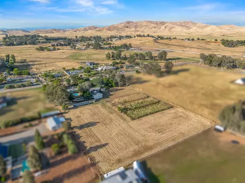 View/Area - 5731 E Copper Ave, Clovis, CA 93619 photo 4 of 6