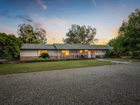 Exterior - 5731 E Copper Ave, Clovis, CA 93619 photo 2 of 17