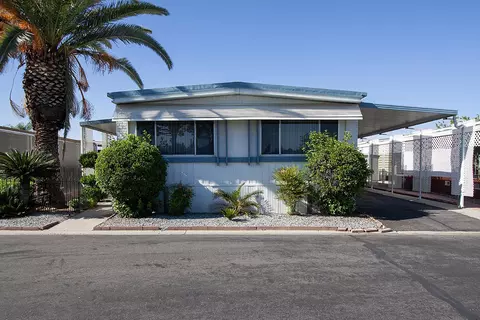 221 W Herndon Ave #9, Fresno, CA 93650
