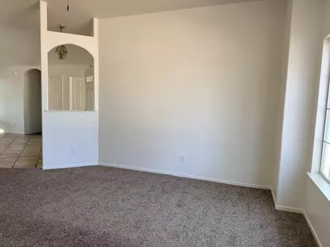 Living - 718 Gamay Ave, Madera, CA 93637 photo 3 of 4