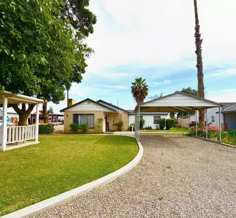 713 E Laguna Ave, Laton, CA 93242
