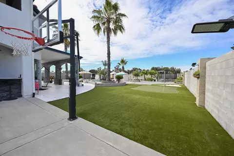 Exterior - 11027 N Stanford Ave, Clovis, CA 93619 photo 22 of 31