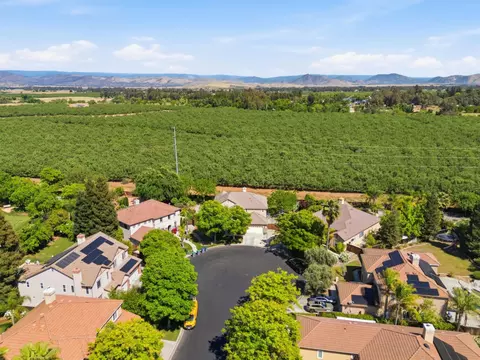 View/Area - 11092 Le Conte Pass Ct, Clovis, CA 93619 photo 13 of 14