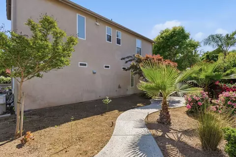 Exterior - 11092 Le Conte Pass Ct, Clovis, CA 93619 photo 12 of 12