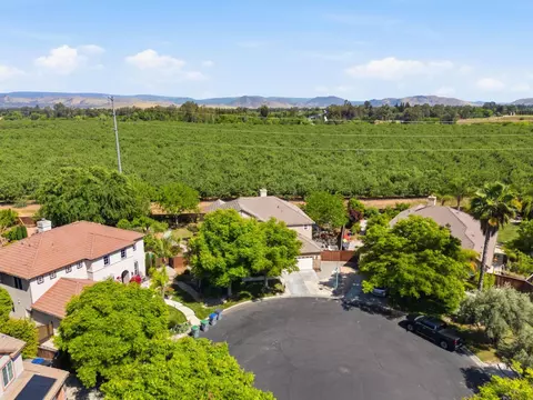 View/Area - 11092 Le Conte Pass Ct, Clovis, CA 93619 photo 11 of 14