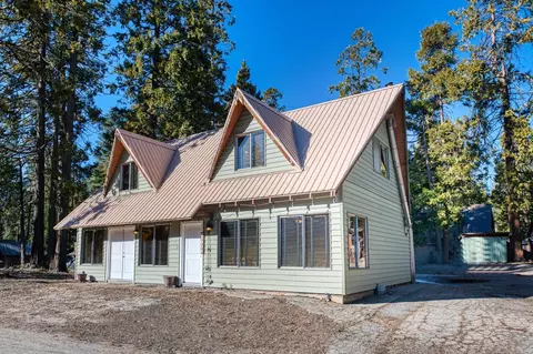 41798 Tollhouse Rd, Shaver Lake, CA 93664