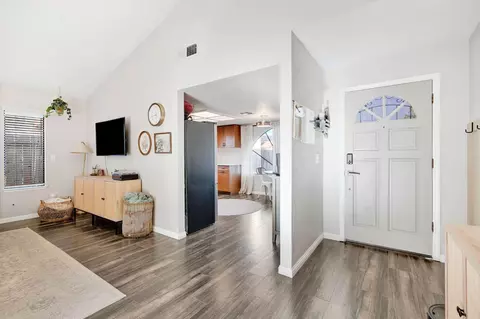 Entry Way - 42 Mckelvy Ave, Clovis, CA 93611 photo 1 of 1