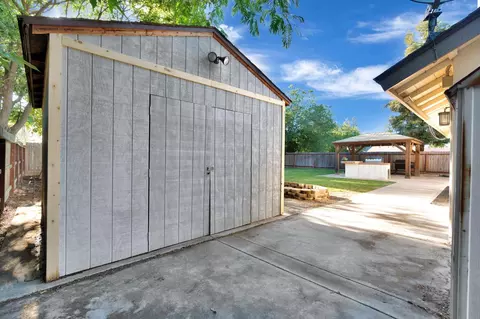 Exterior - 42 Mckelvy Ave, Clovis, CA 93611 photo 11 of 11