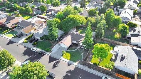 View/Area - 42 Mckelvy Ave, Clovis, CA 93611 photo 5 of 9