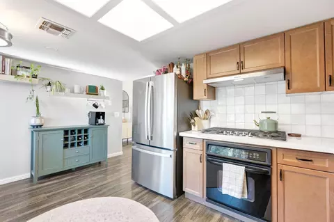 Kitchen - 42 Mckelvy Ave, Clovis, CA 93611 photo 4 of 4