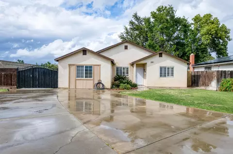 4527 E Cortland Ave, Fresno, CA 93726