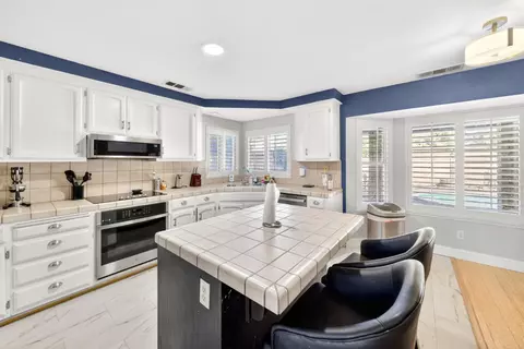 Kitchen - 1120 Paseo Verde Dr, Merced, CA 95348 photo 2 of 4