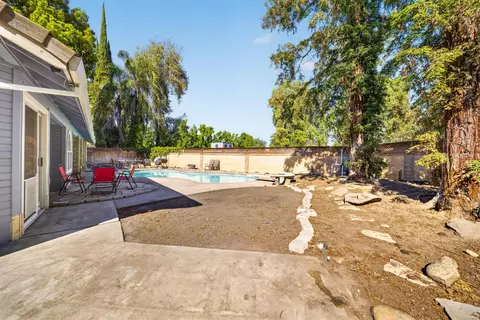 Exterior - 1120 Paseo Verde Dr, Merced, CA 95348 photo 3 of 9