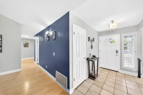 Entry Way - 1120 Paseo Verde Dr, Merced, CA 95348 photo 3 of 4