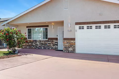 408 W San Joaquin St, Avenal, CA 93204