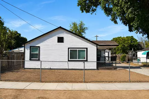4155 E Clay Ave, Fresno, CA 93702