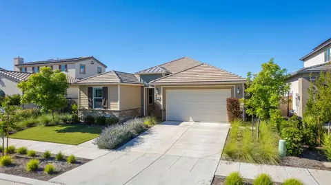999 Little Canyon Dr, Madera, CA 93636
