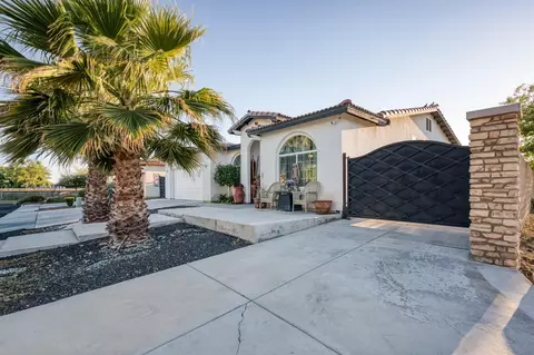 1208 Monterey Ave, Madera, CA 93637