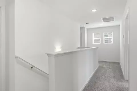Entry Way - 479 Farmhouse Ln, Clovis, CA 93619 photo 4 of 4