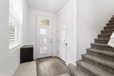 Entry Way - 479 Farmhouse Ln, Clovis, CA 93619 photo 2 of 4