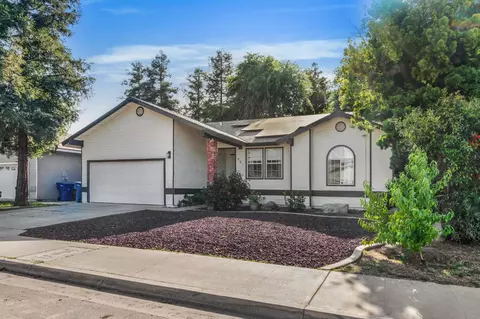 651 N Laverne Ave, Fresno, CA 93727