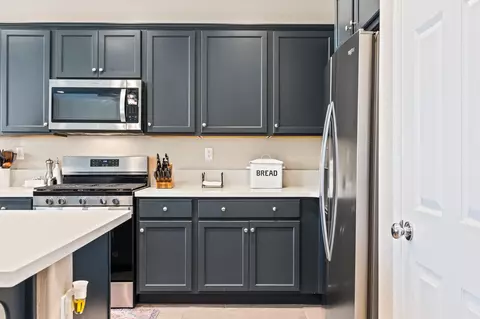 Kitchen - 174 S Karen Ave, Kerman, CA 93630 photo 3 of 4