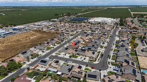 View/Area - 174 S Karen Ave, Kerman, CA 93630 photo 6 of 6