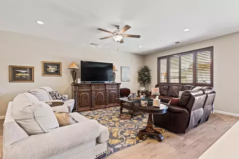 Living - 174 S Karen Ave, Kerman, CA 93630 photo 1 of 2
