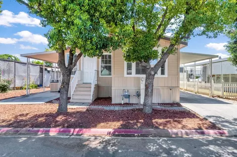 1218 E Cleveland Ave #103, Madera, CA 93638