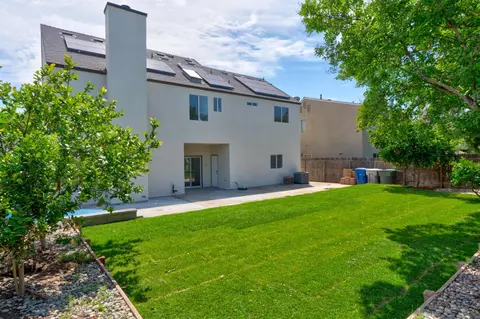 Exterior - 1887 Polson Ave, Clovis, CA 93611 photo 8 of 12