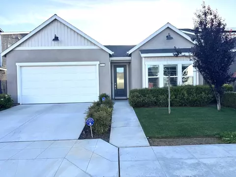 5123 N San Clemente Ave, Fresno, CA 93723