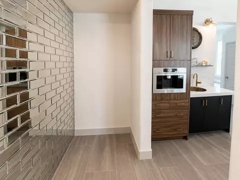 Entry Way - 6347 E Adena Ave, Fresno, CA 93727 photo 1 of 4