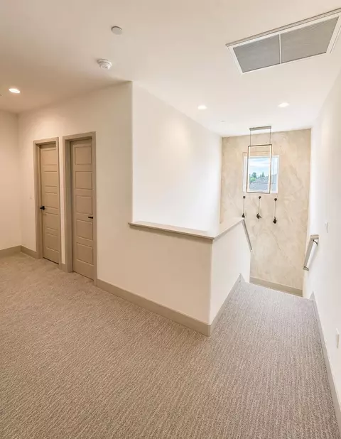 Entry Way - 6347 E Adena Ave, Fresno, CA 93727 photo 4 of 4