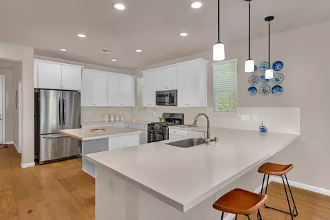 Kitchen - 3559 Sunstone Ct, Merced, CA 95340 photo 2 of 6