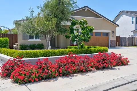 Exterior - 3559 Sunstone Ct, Merced, CA 95340 photo 8 of 27