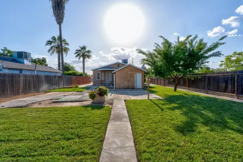 Exterior - 651 Olive, Hanford, CA 93230 photo 7 of 10