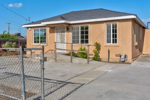 Exterior - 651 Olive, Hanford, CA 93230 photo 2 of 10