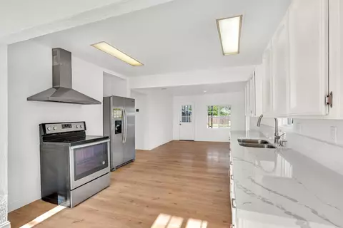 Kitchen - 651 Olive, Hanford, CA 93230 photo 2 of 4