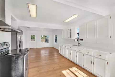 Kitchen - 651 Olive, Hanford, CA 93230 photo 1 of 4