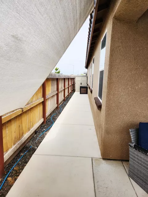 Exterior - 838 Shasta St, Madera, CA 93638 photo 5 of 7