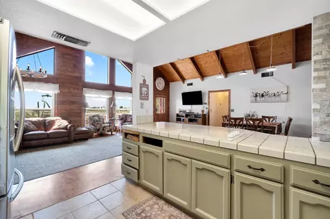 Kitchen - 39523 Road 406, Madera, CA 93636 photo 5 of 6